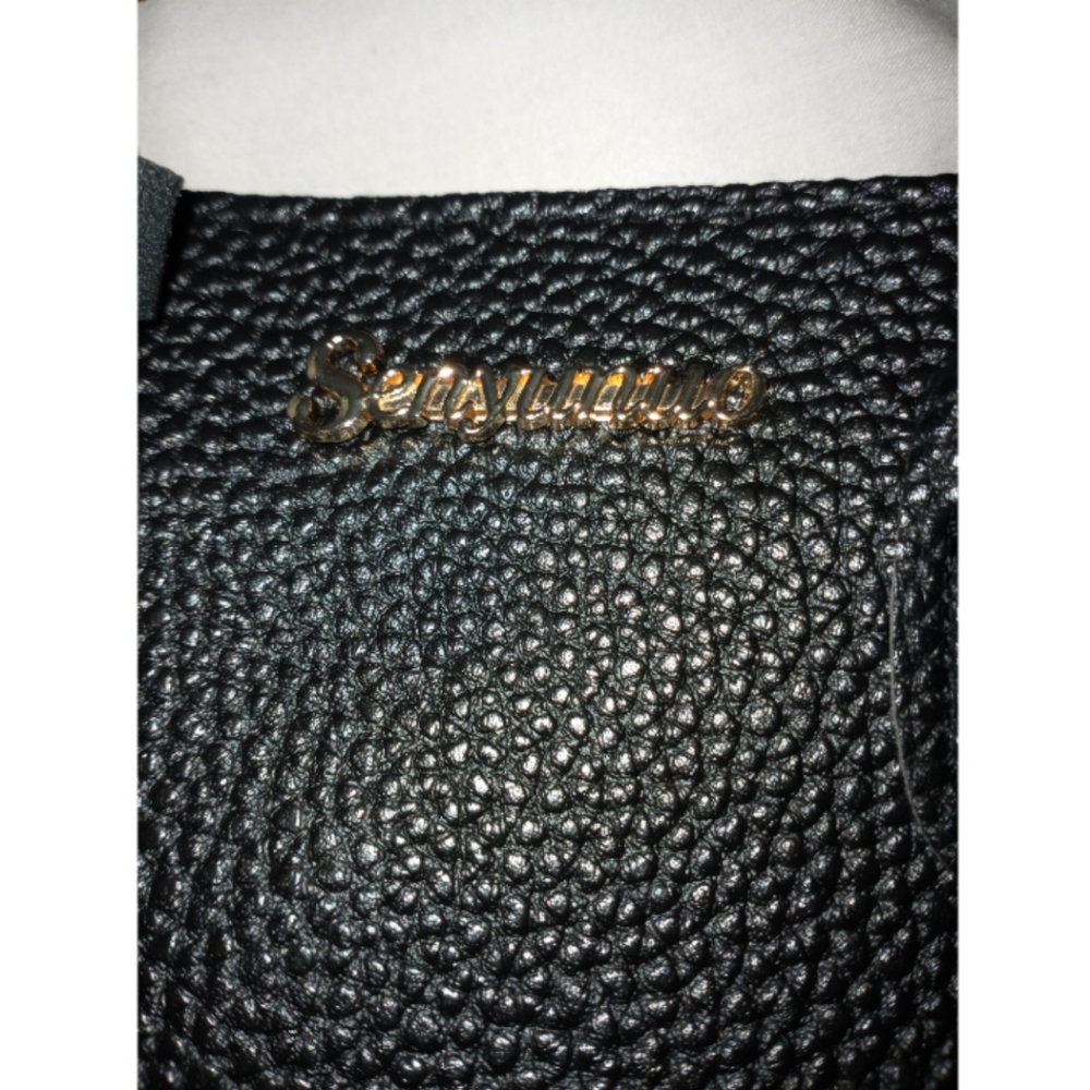 Black cross body purse